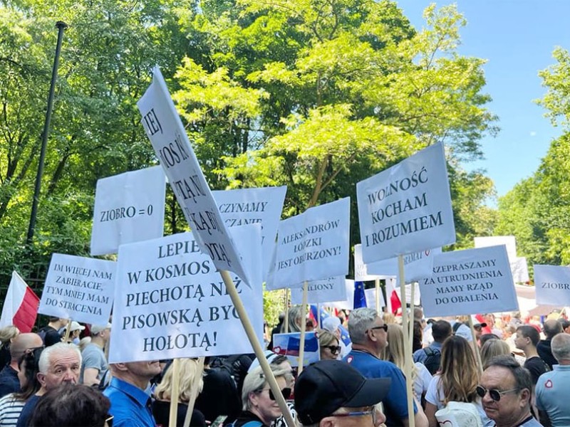Czy prezydent Kołobrzegu nazwała wyborców PiS "hołotą"?