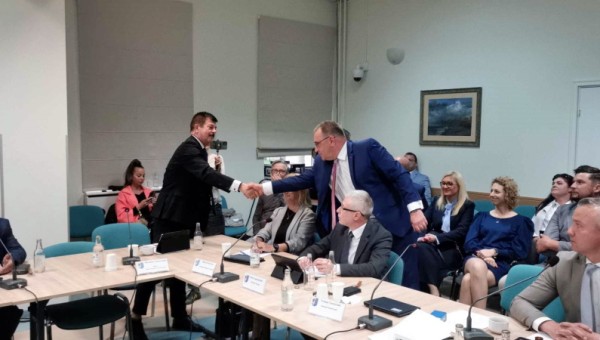 Rada Powiatu wybrała nowego starostę kołobrzeskiego [wideo]