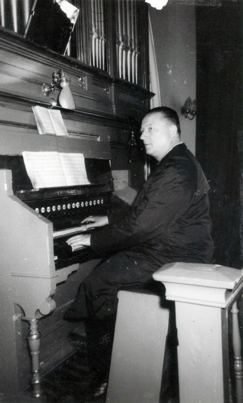 organista kołobrzeg